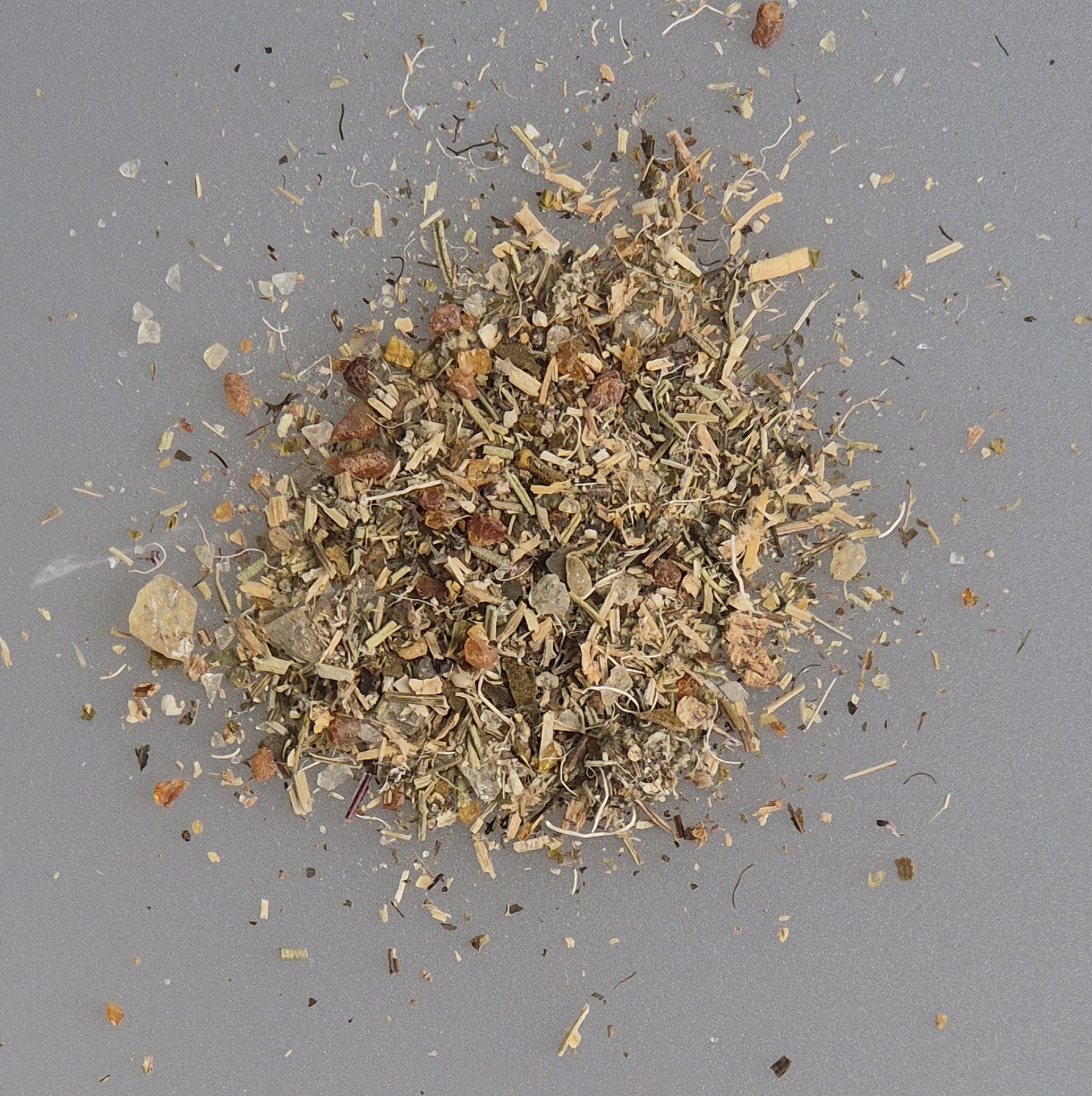 Räuchermischung AHNEN für Rituale und Aufstellungen. Öffnet das Tor zu unseren Ahnen. im Shop MA-FUMO zu bestellen.