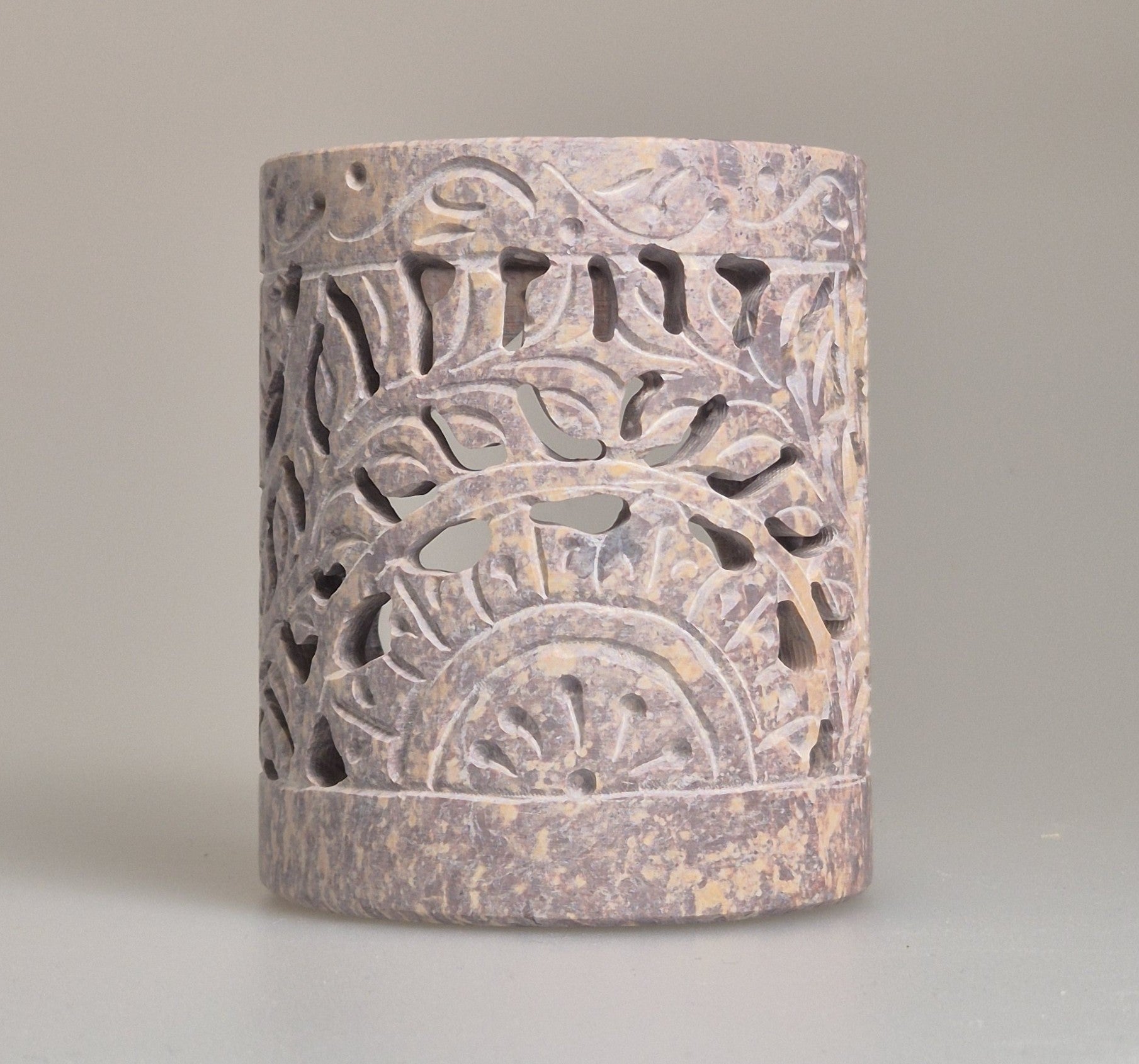 Räuchergefäß aus Speckstein mit Edelstahlsieb, Sieb d= 6cm zum Räuchern. Im MAFUMO Shop erhältlich