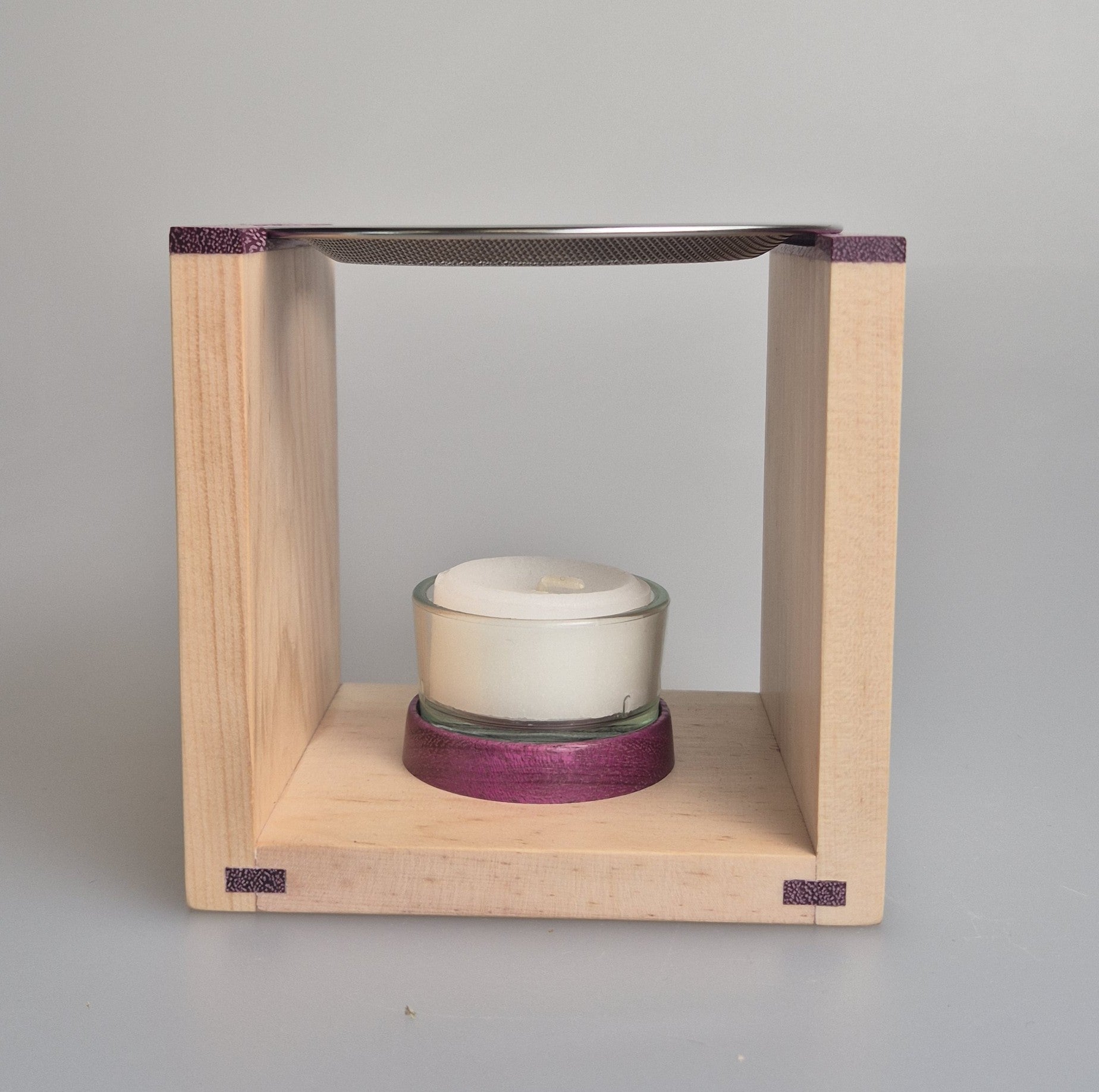 Räuchergefäß aus Zirbenholz und Amarant-Holz, von Hand gefertigt