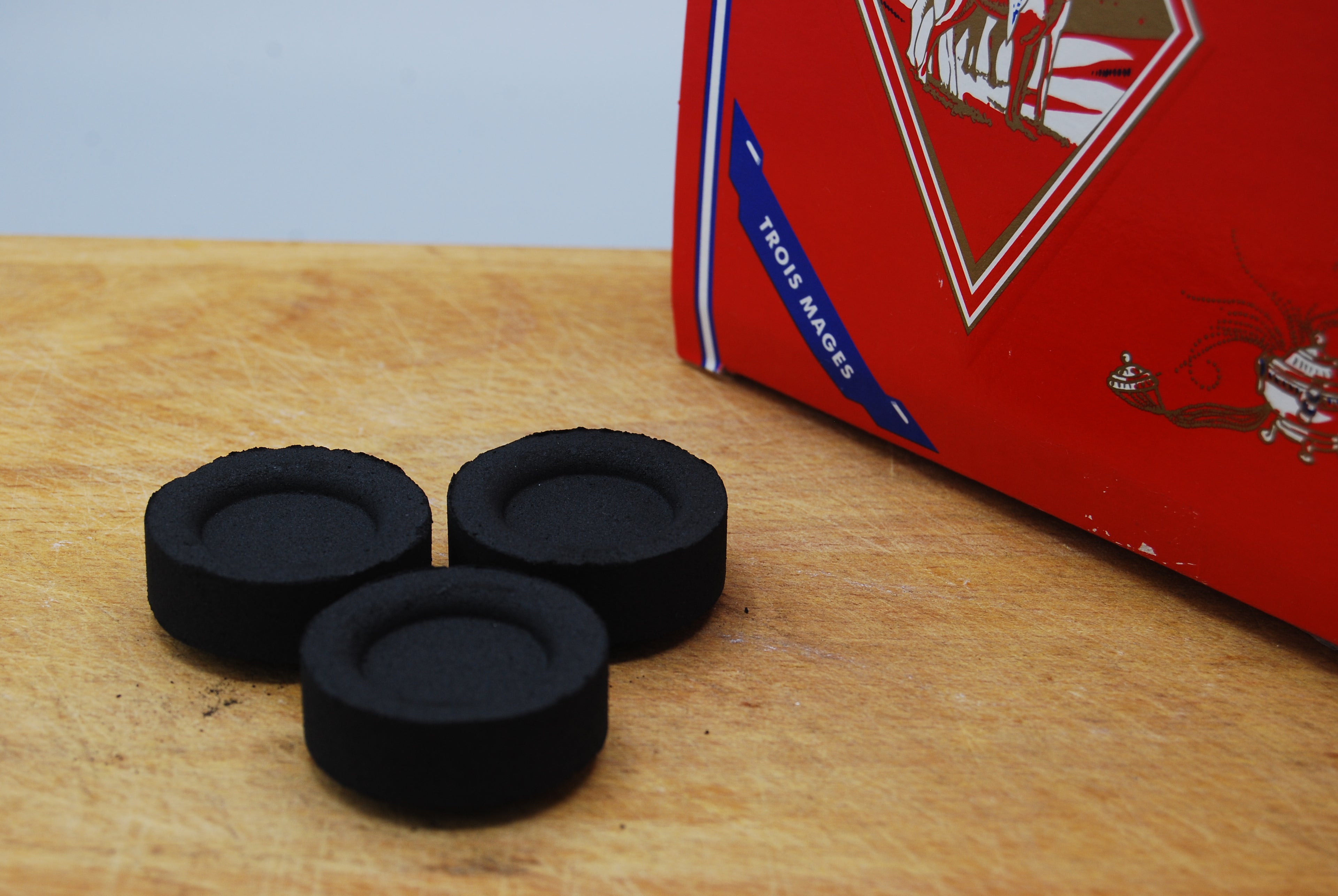 Räucherkohle, Räuchermischung, Räucherschale, Selbstzünderkohle