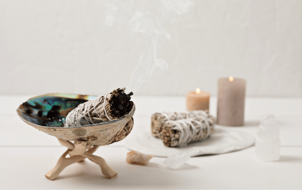 Spiritualität &amp; Aurareinigung mit Räuchermischungen