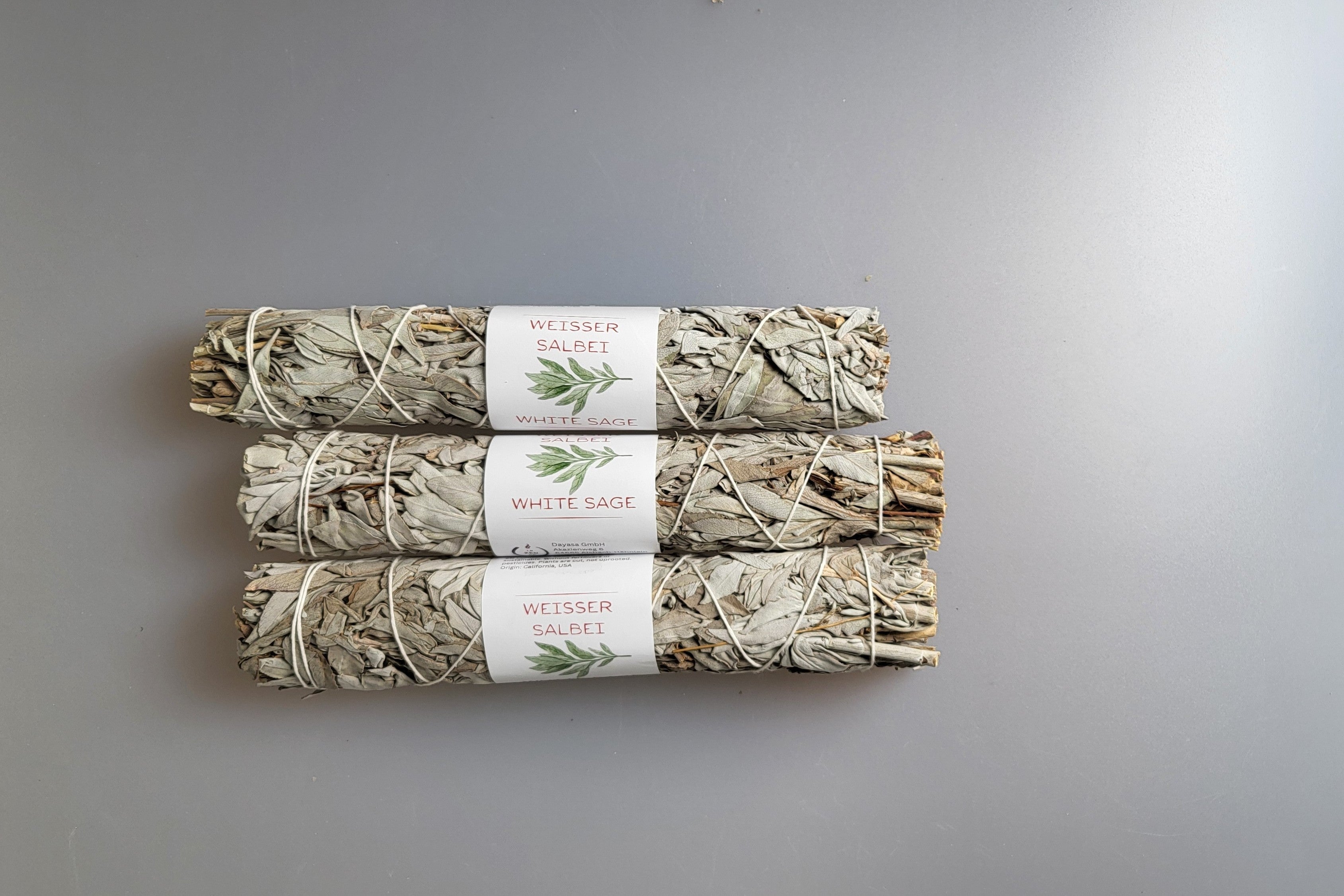 White Sage, Weißer Salbei aus den USA. Nachhaltig angebaut. Kräftig beim Räuchern. Wird gern für Space Clearing verwendet.