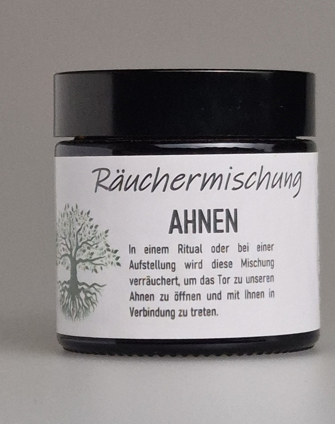Räuchermischung AHNEN für Rituale und Aufstellungen. Öffnet das Tor zu unseren Ahnen. im Shop MA-FUMO zu bestellen.