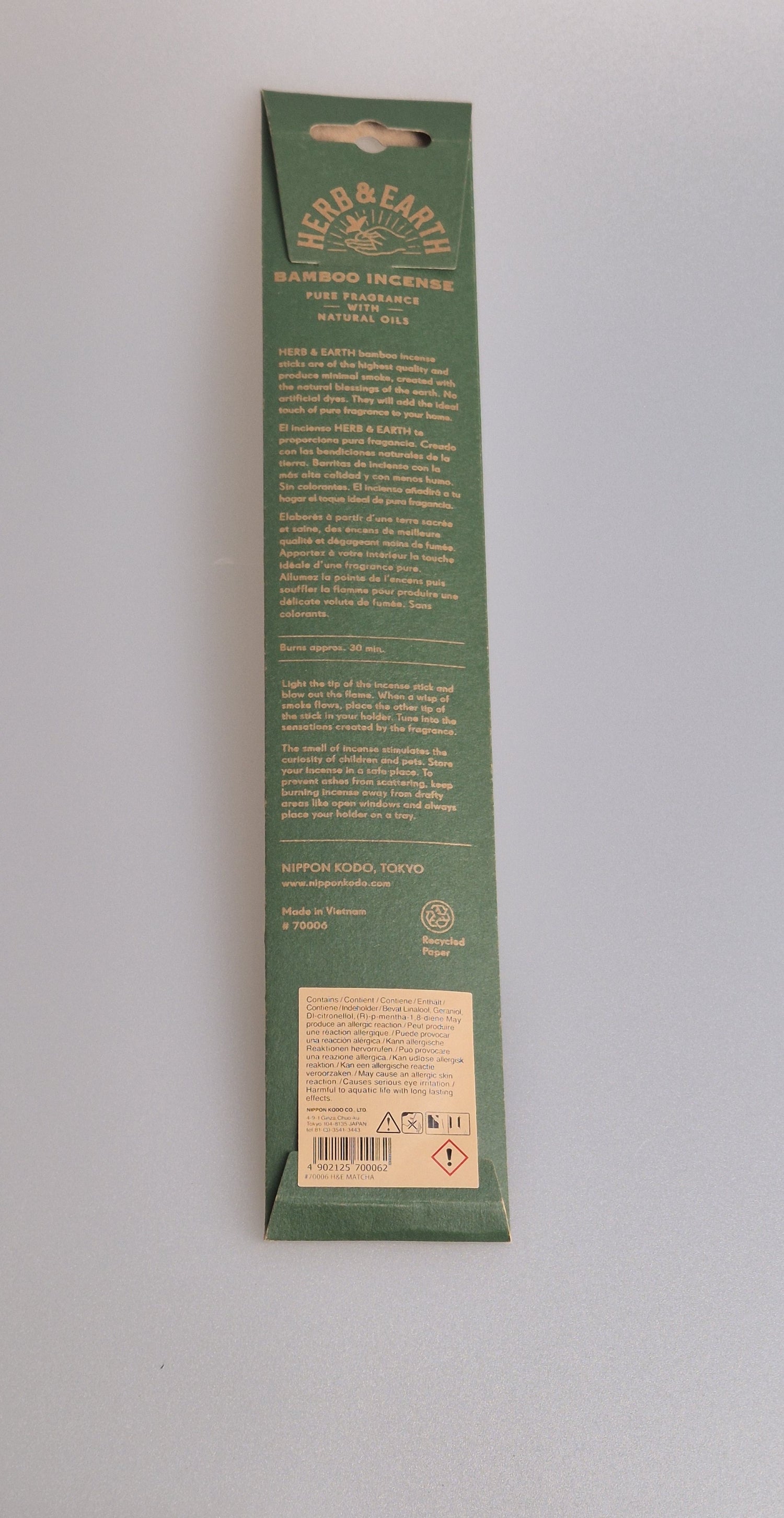 Japanische Räucherstäbchen aus Matcha