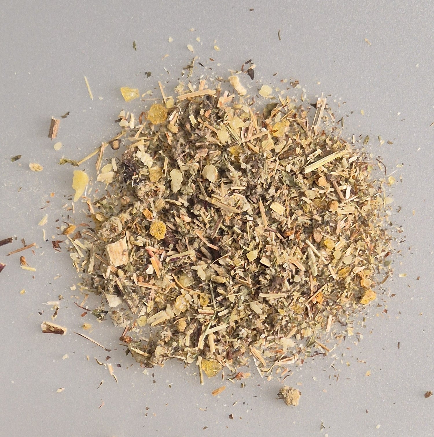 Die Räuchermischung Donner&amp;Wetter enthält regionale Bio-Kräuter und ein regional wachsendes Harz anstatt Weihrauch. Aus der Region ! im Shop MA-FUMO zu bestellen.