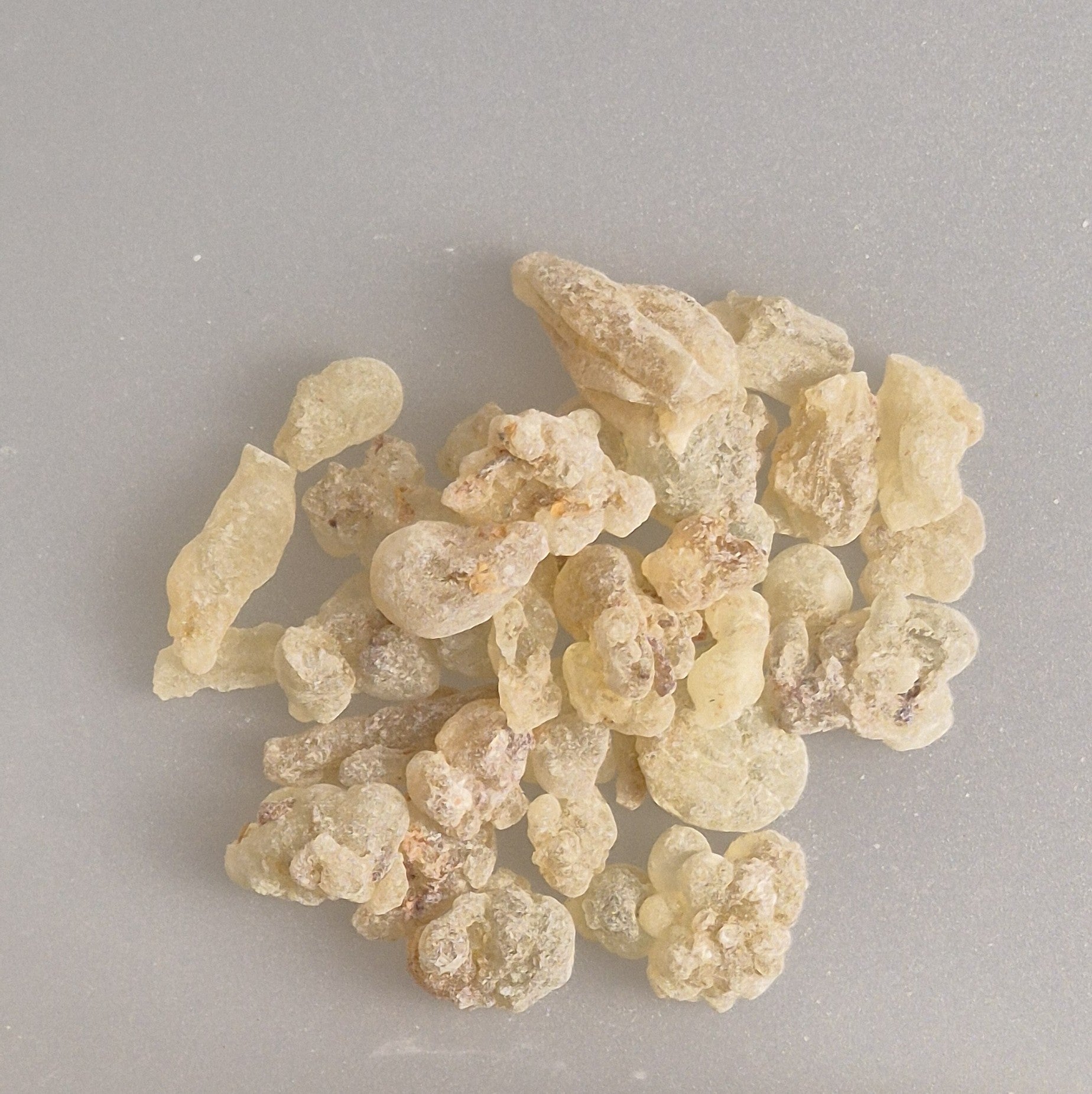 Weihrauch, Premium, 1. Grad, Weihrauch Al-Hojari, zur traditionellen Räucherung, Meditation, kräftig minzig, zitroniger Duft, für die Sinne und Seele, Räucherwerk, grüner Weihrauch, Räuchermanufaktur