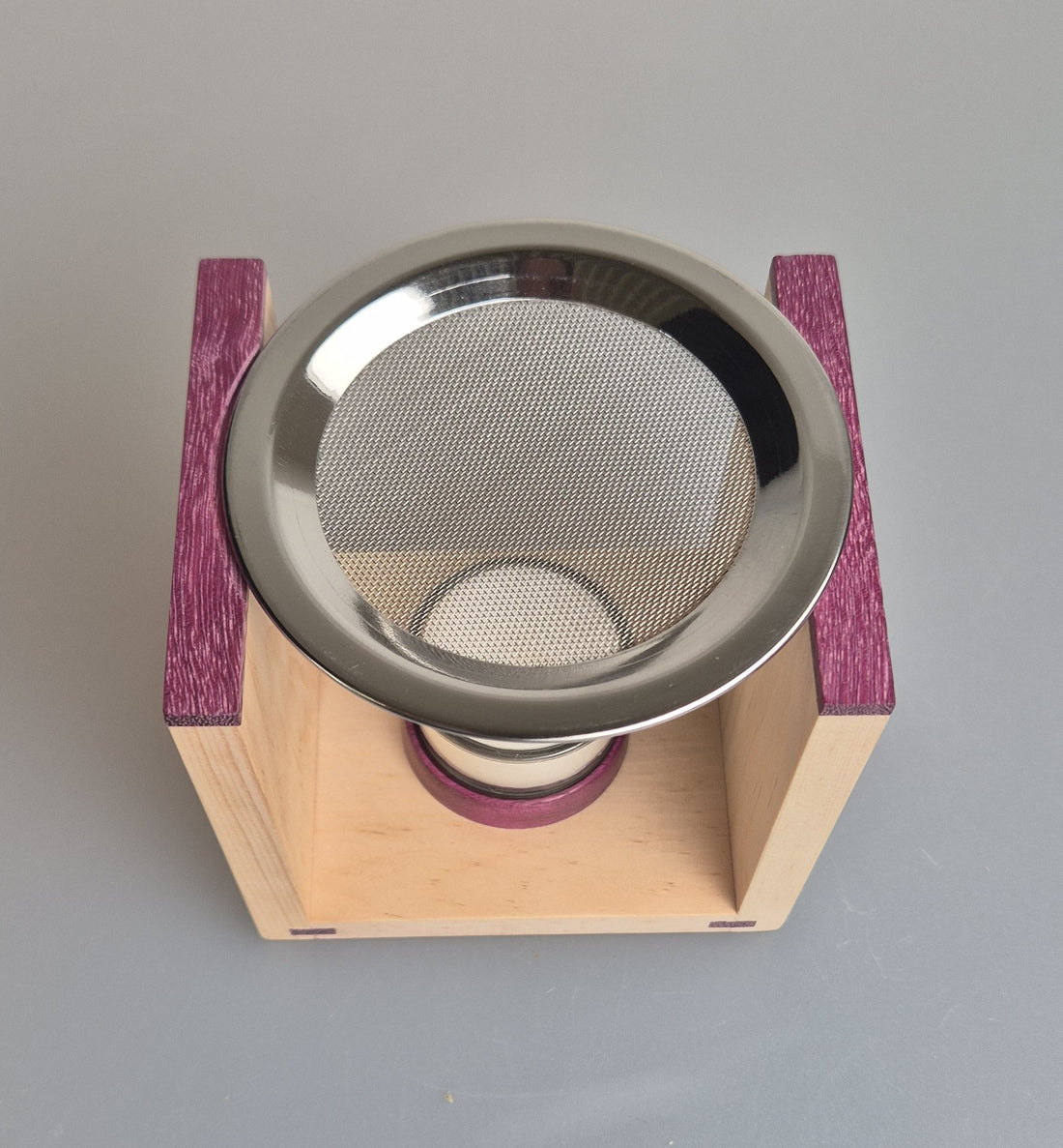 Räuchergefäß aus Zirbenholz und Amarant-Holz, von Hand gefertigt