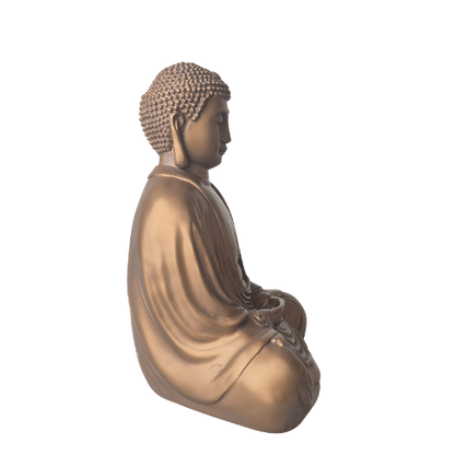 Bronzefarbene Buddha-Statue „Daibutsu“ im Profil nach rechts mit gelocktem Haar und fließenden Gewandfalten.