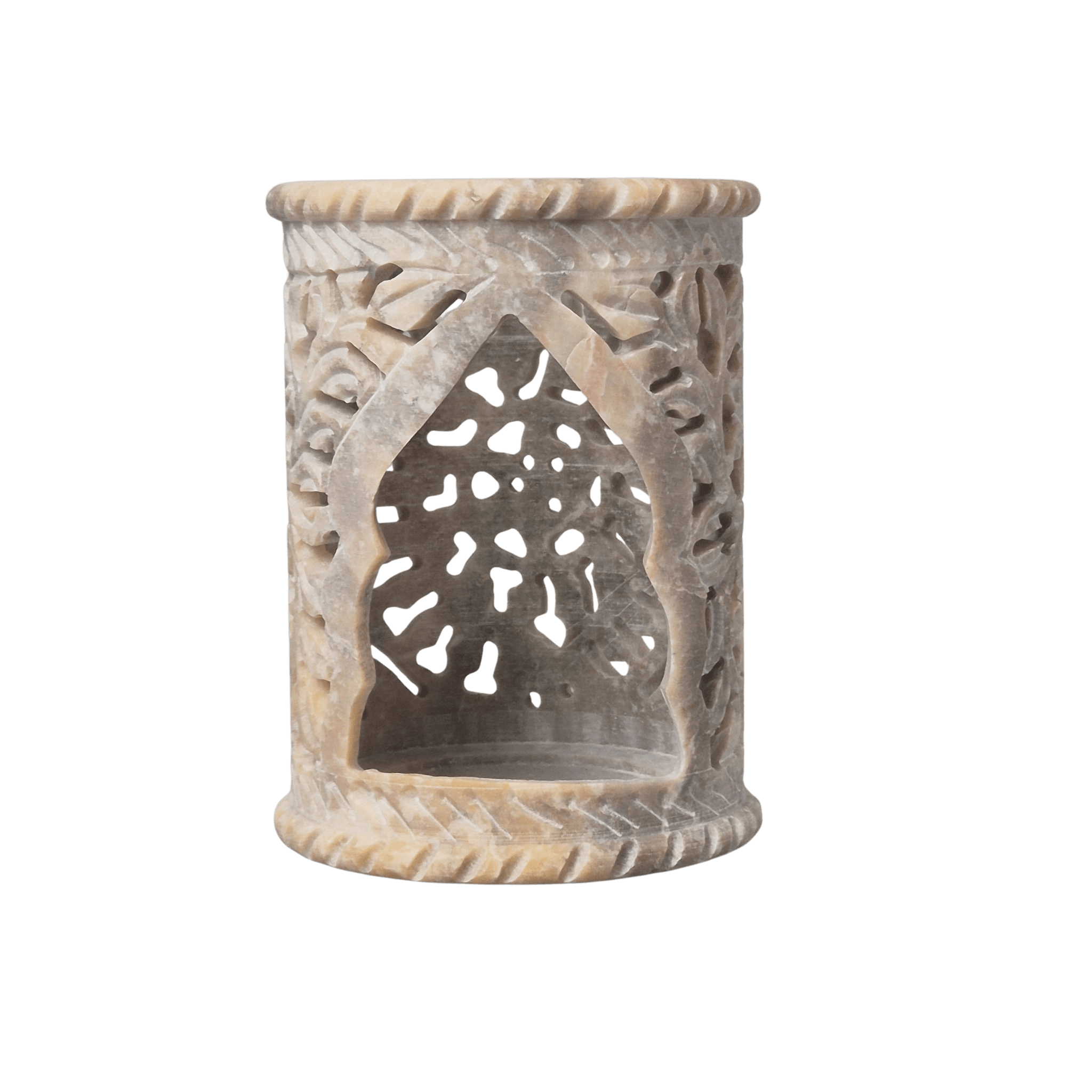 Fine carving Detail – filigrane Gravurarbeit am Speckstein-Räuchergefäß – MAFUMO Räuchermanufaktur