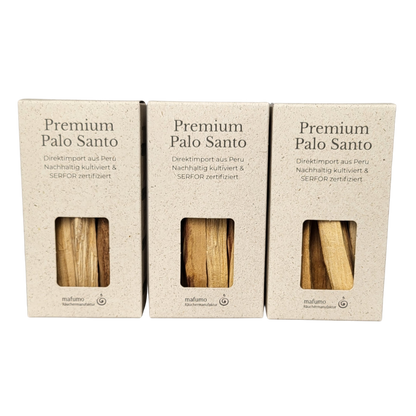 Bild zeigt 3 Boxen vom Palo Santo im nachhaltigen Graspapier-Karton. Jede Box enthält  mind. 7 Sticks / mind. 60g